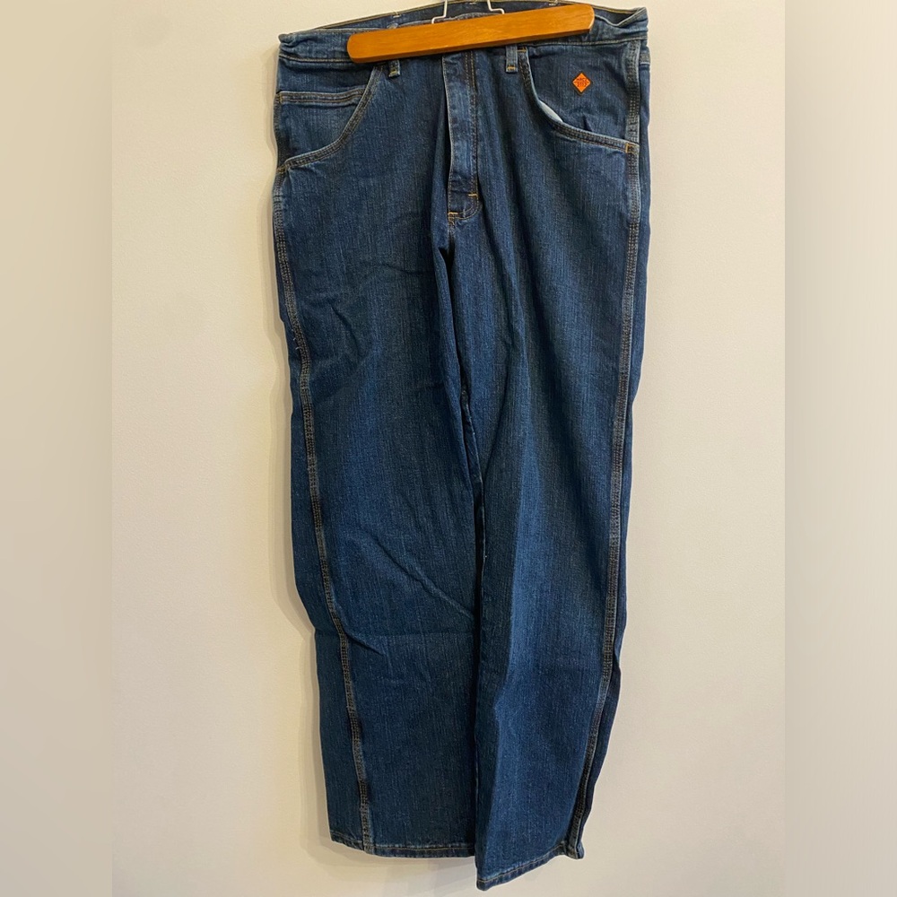Wrangler new new FR (flame resistant) work jeans. 34/30